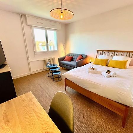 Giena - Sils Apartment Caen Bagian luar foto