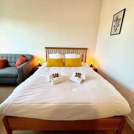 Giena - Sils Apartment Caen Bagian luar foto