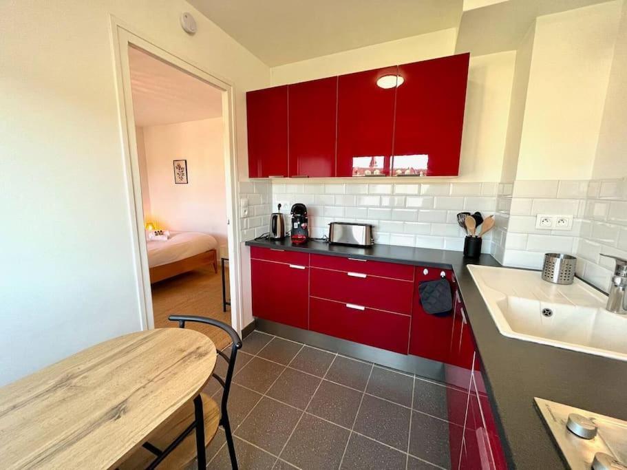Giena - Sils Apartment Caen Bagian luar foto